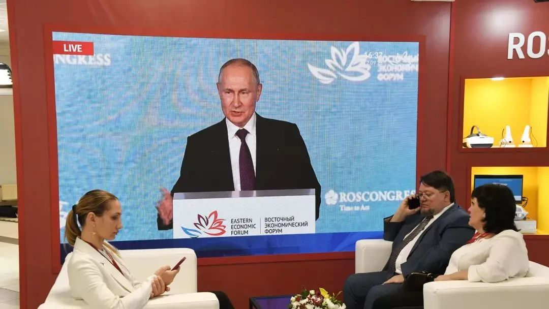 东方经济论坛：中俄合作达到前所未有的水平